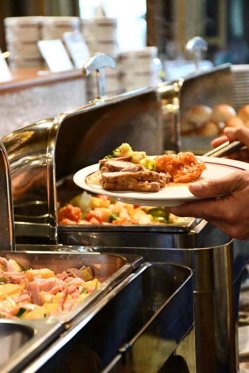 อาหารและเครื่องดื่ม