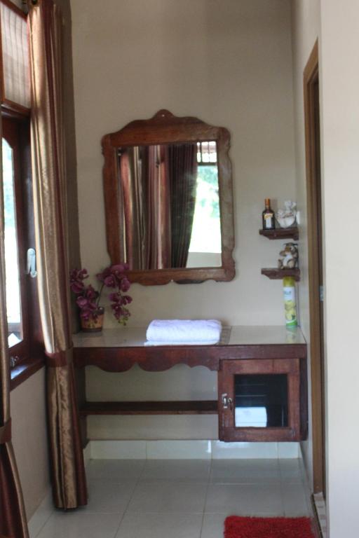 Fidodido Guesthouse Jungle trekking only book with us if you stay on here