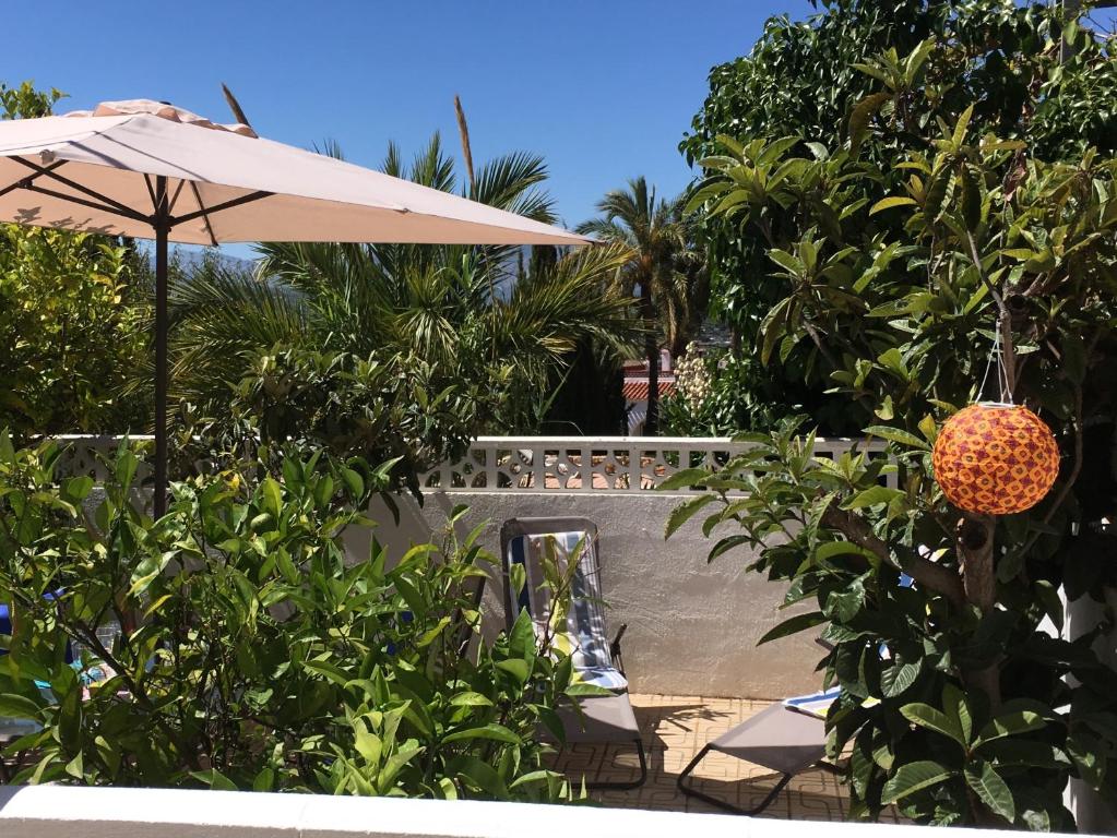 Vista Bahia II Apartments- top floor with balcony views & ground floor with garden and BBQ - 3