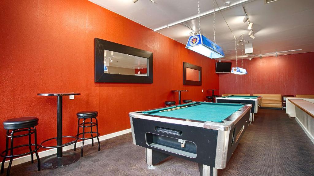 Pub/Lounge