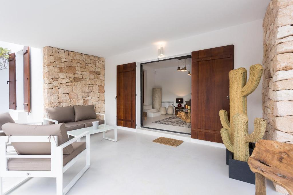 VILLA CAN MASS Architect Country Villa photo