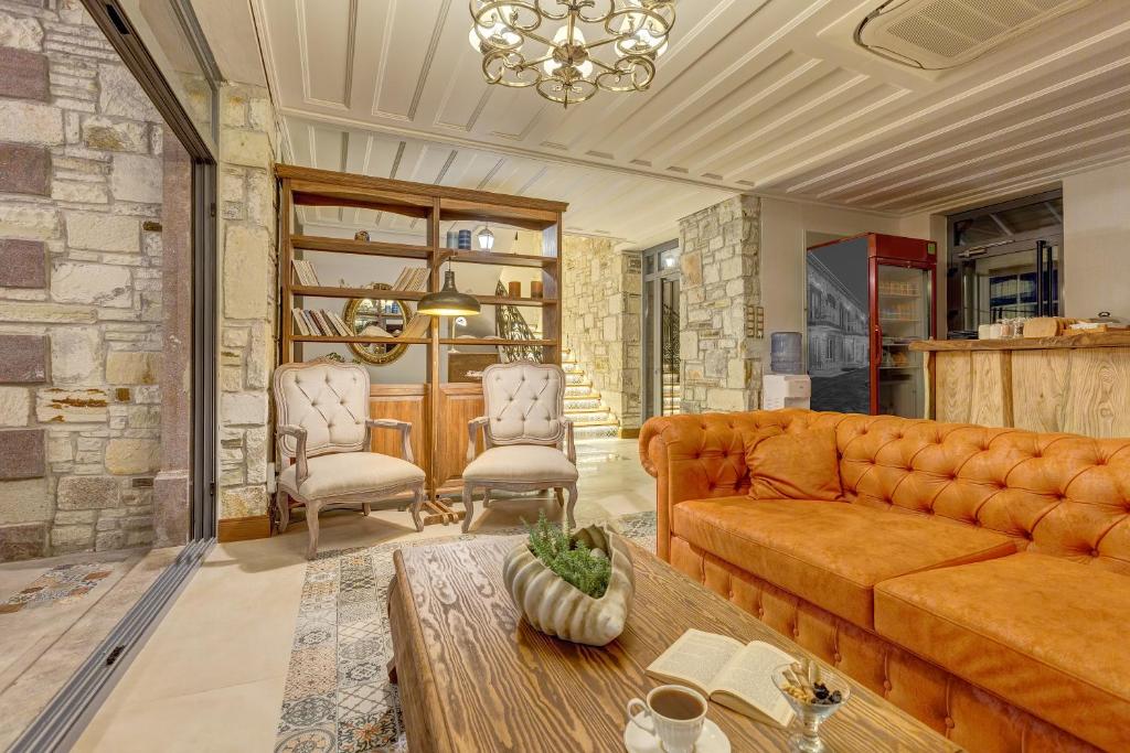 Navalia Hotel — Obiekt in Foca, Izmir
