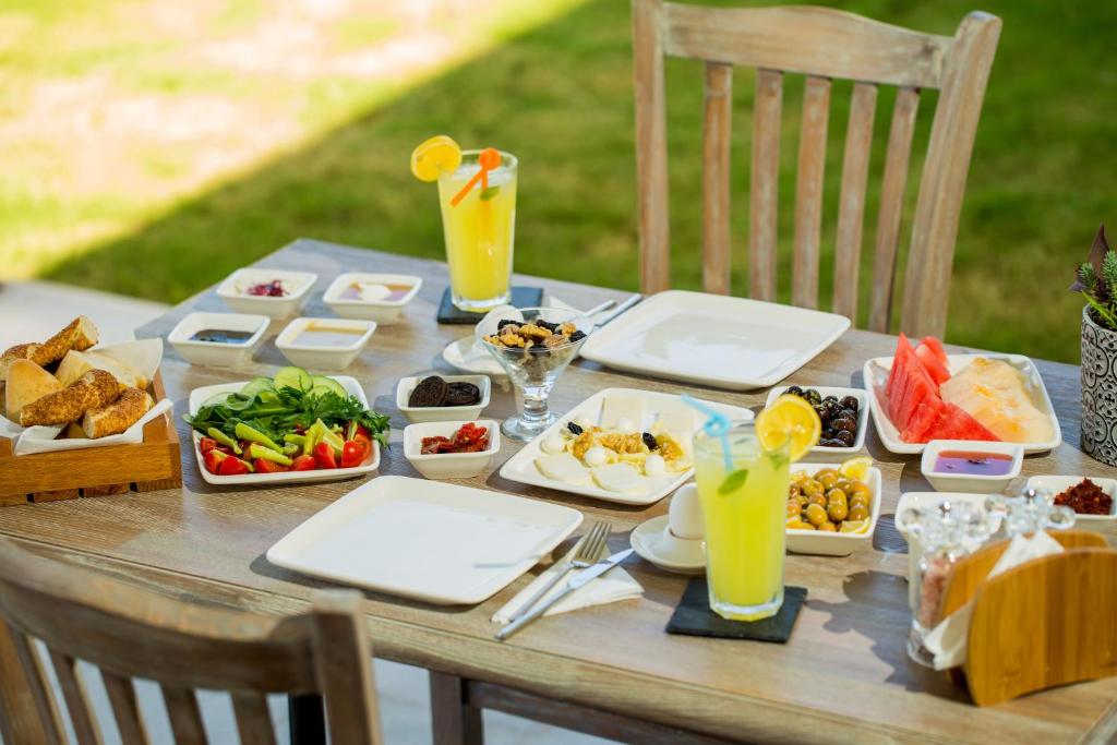 Navalia Hotel — Restauracje i bary in Foca, Izmir