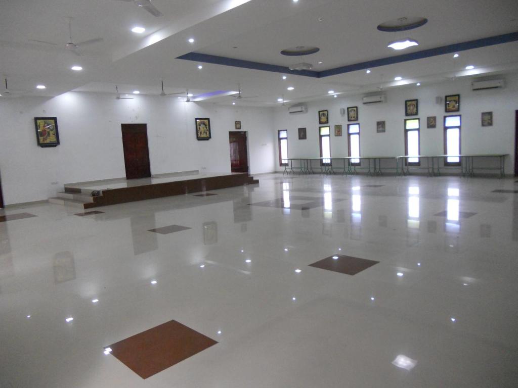 Meeting room / ballrooms, Hotel Sadhabishegam - Vaitheeswarankoil in Vaitheeswarankovil