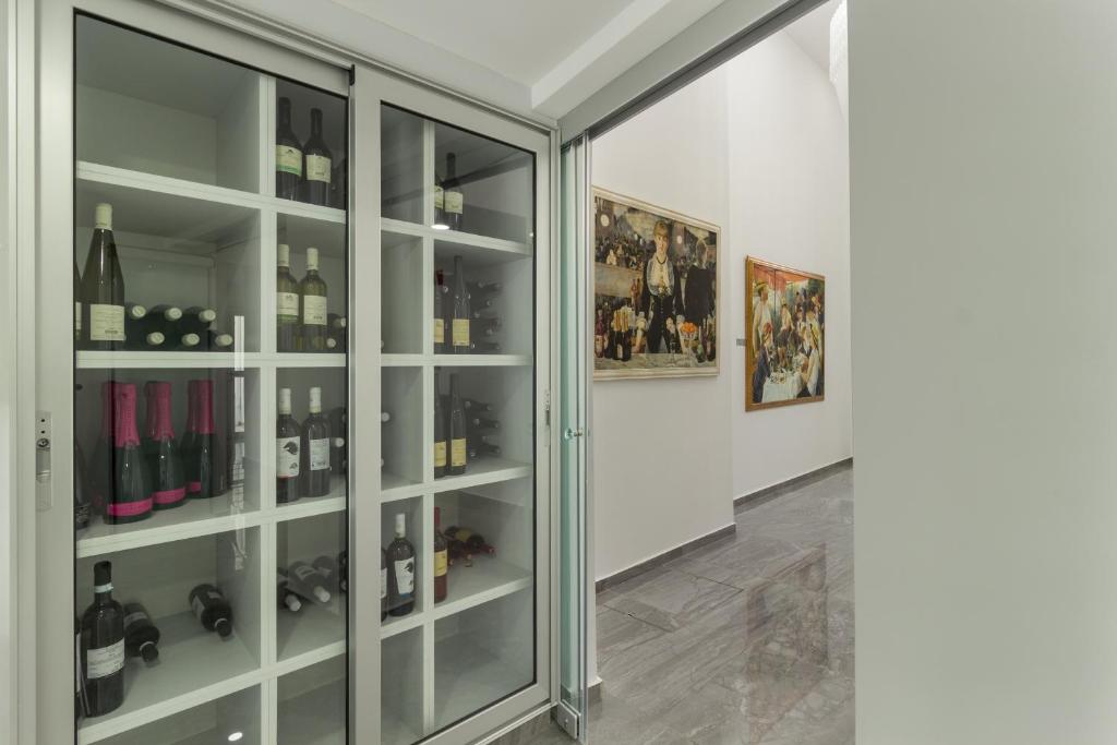 Art & Wine Studios and Apts photo