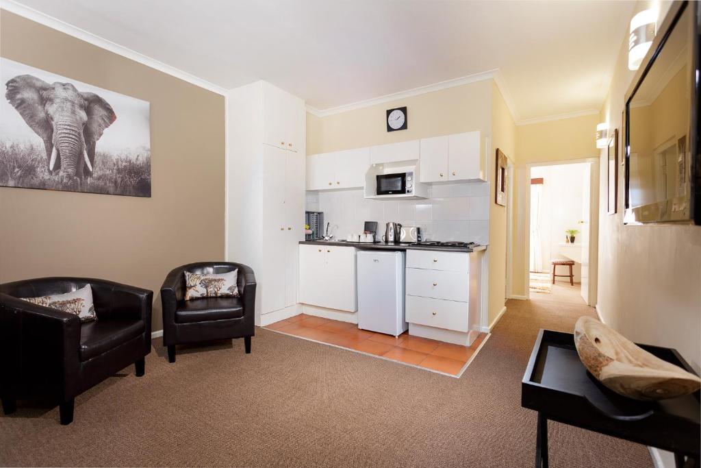 Best Western Cape Suites Hotel Photo 11
