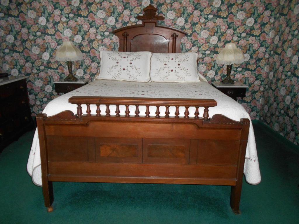 West Ridge Bed and Breakfast, LLC photo