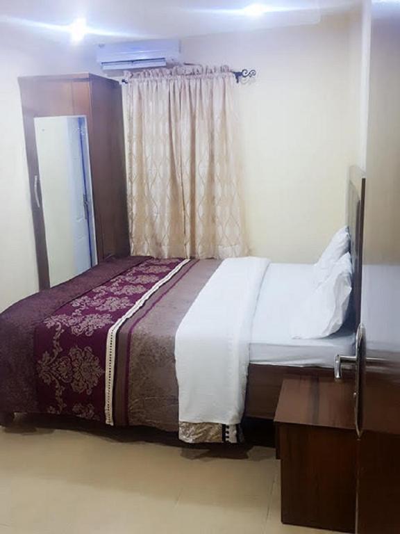 Greens Manor Surulere photo