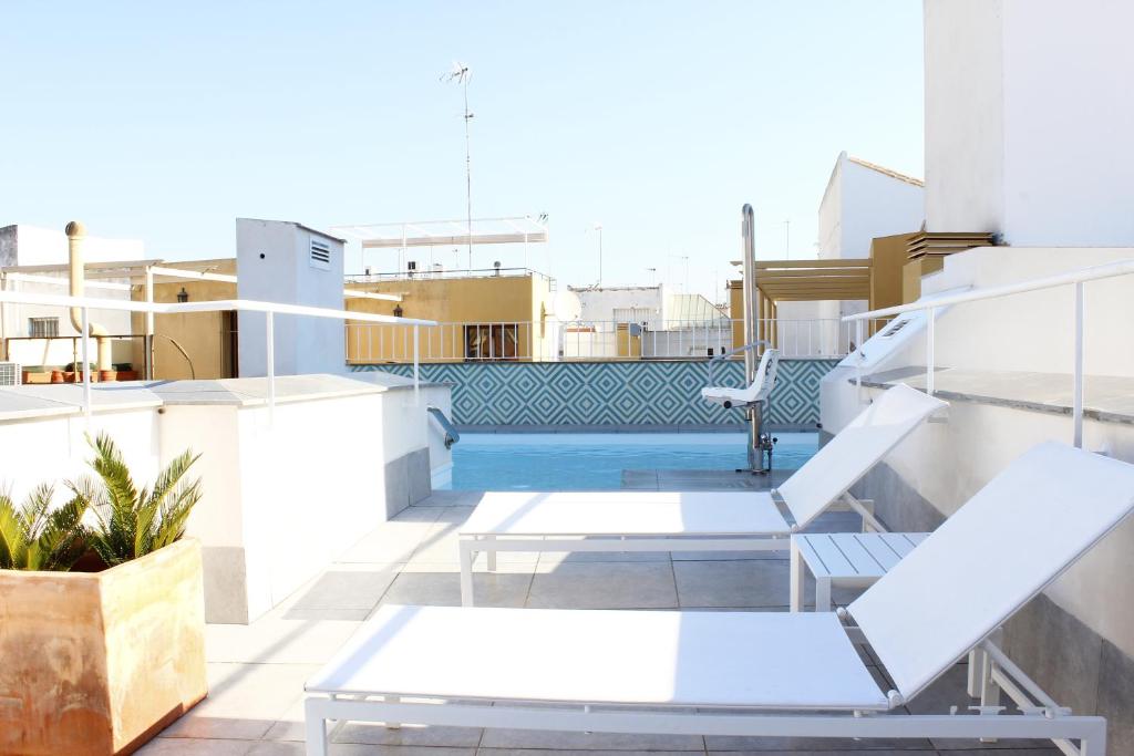 Apartamentos RG Suites Plaza del Salvador photo