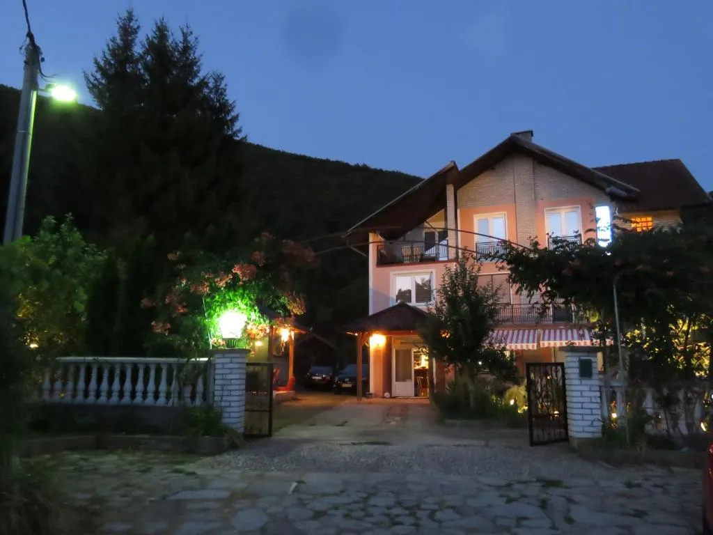 Villa Artemida, Hotel in Kulen Vakuf