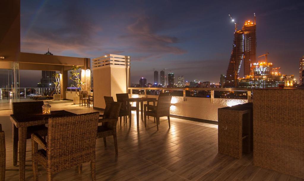 ร็อคโตโค เรสซิเดนซ์ (Rococo Residence)