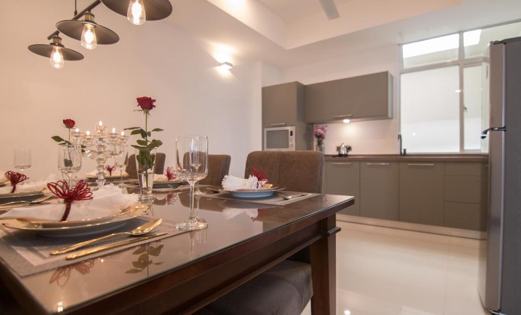 ร็อคโตโค เรสซิเดนซ์ (Rococo Residence)