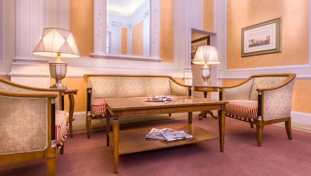 Közös társalgó / TV