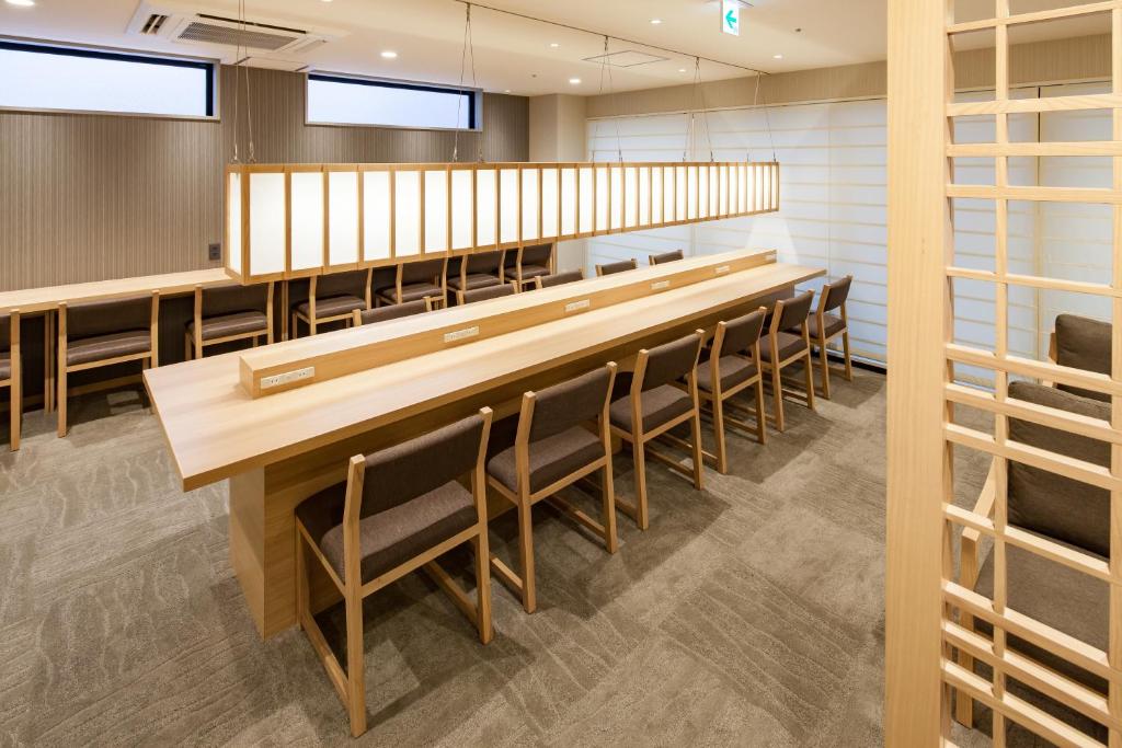 Shared lounge/TV area