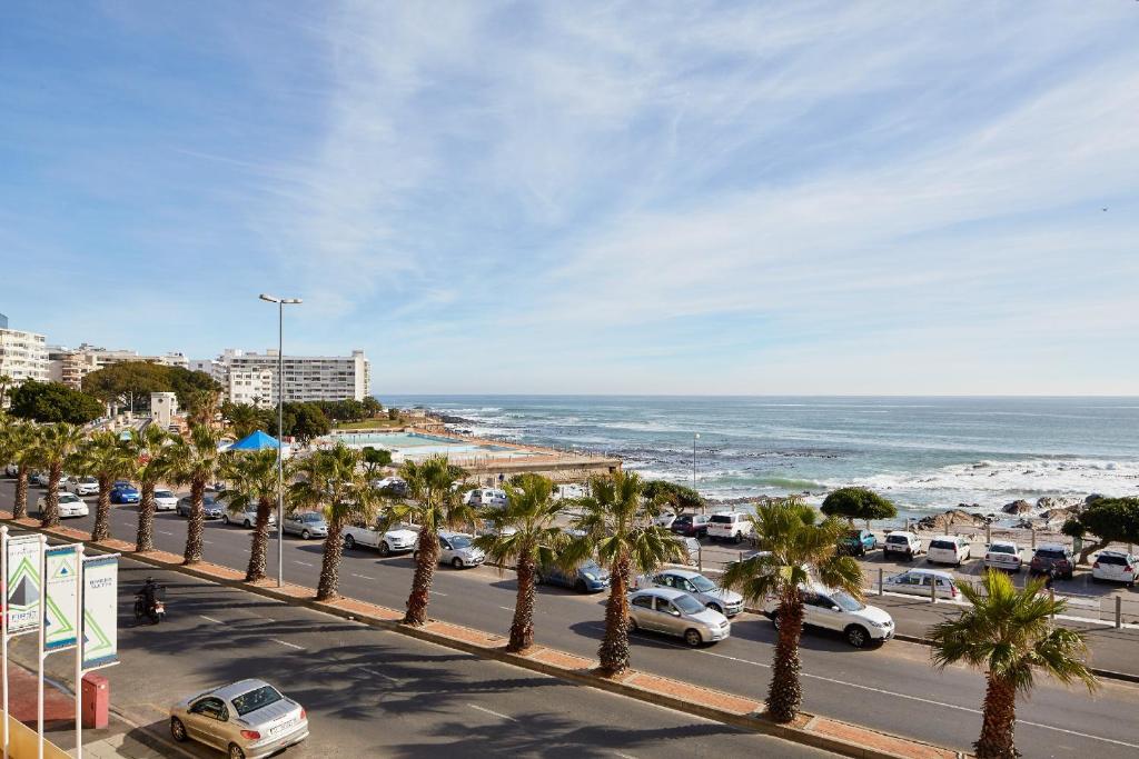 First Group Riviera Suites — Hotel in Cape Town