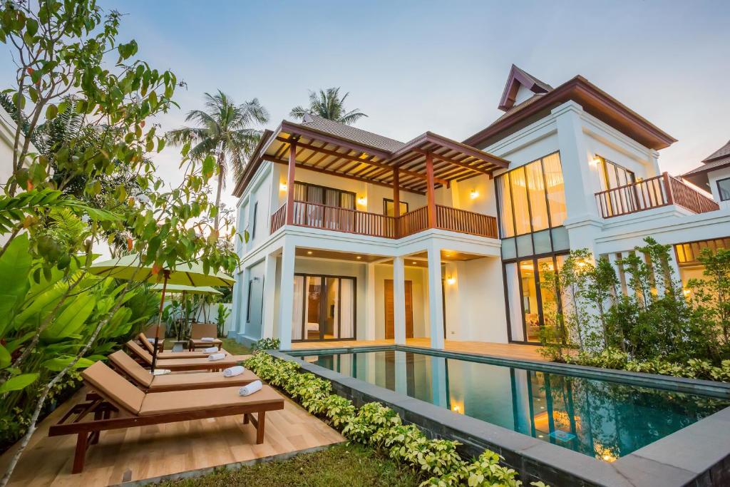 Entrance, Villa Palavee (B3) in Krabi