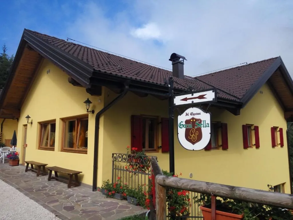 Garnì Sella Cipriani, hotel in Borgo