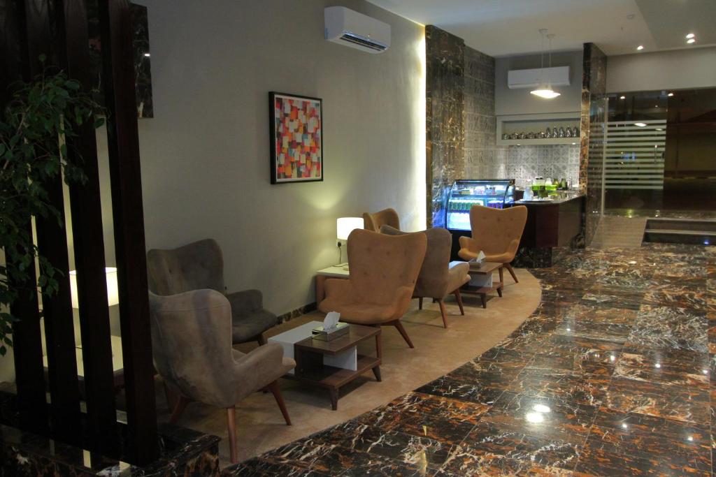 Entrance, Qasr Rayana Aparthotel in Buraydah