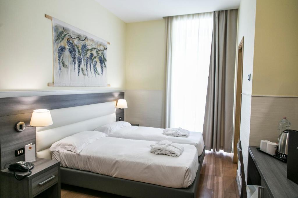 Aphrodite Hotel photo