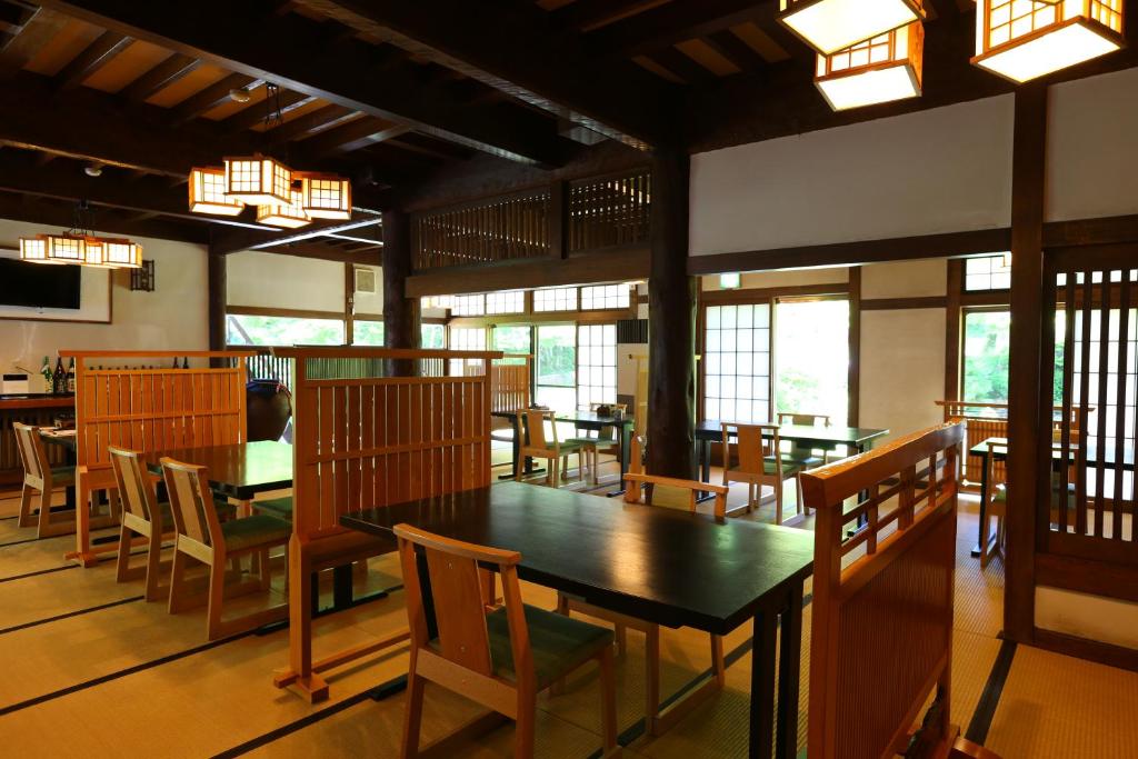 Restaurant, Nukumorino-yado Komanoyu in Kiso