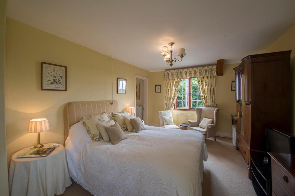 East Dyke Farm B&B Devon Guide