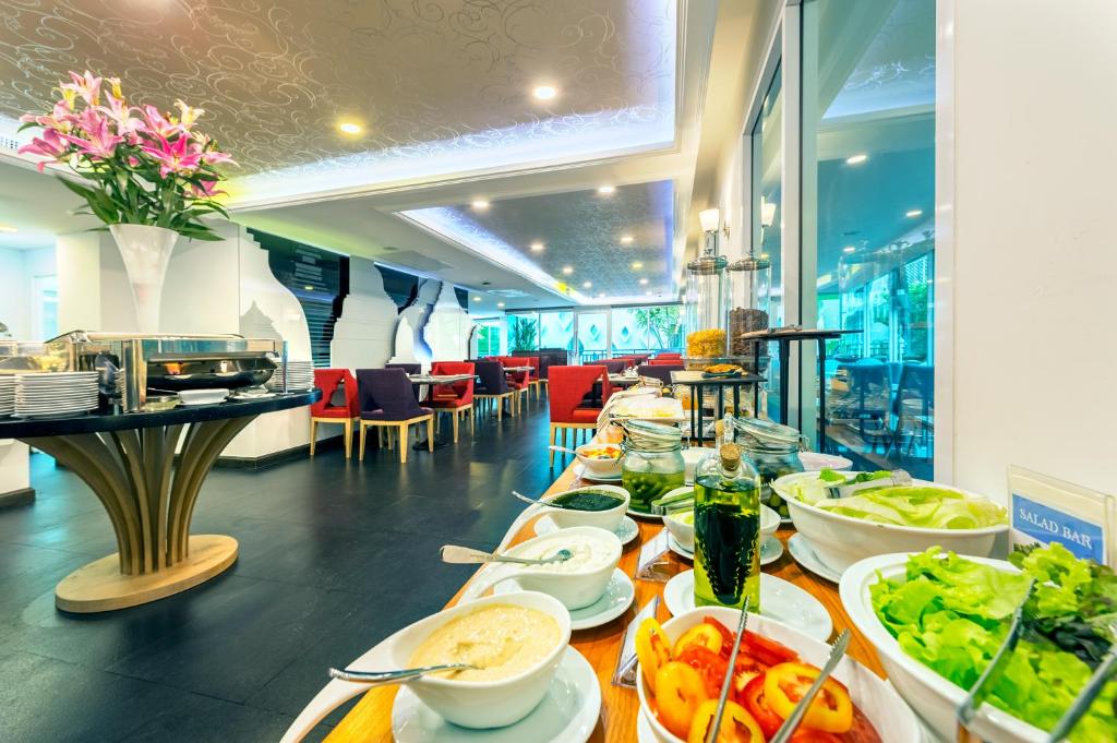 Anajak Bangkok Hotel