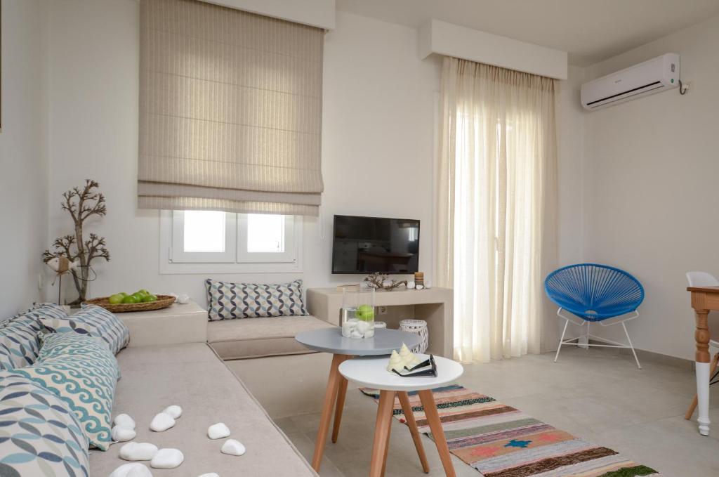 Plaka Collection photo
