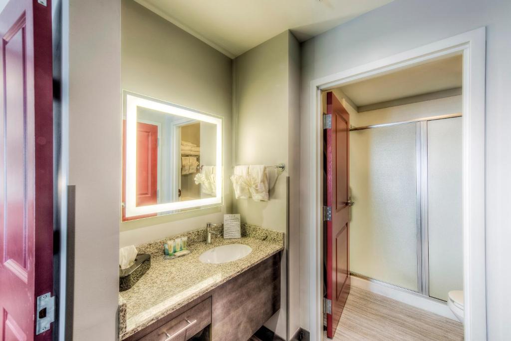 Staybridge Suites University Area OSU photo