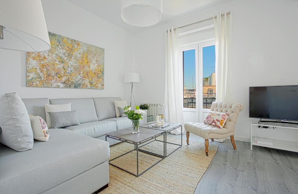 Genteel Home Reina Sofia — Hotel in Madrid