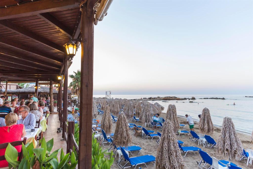Kalamaki Luxury Suites photo
