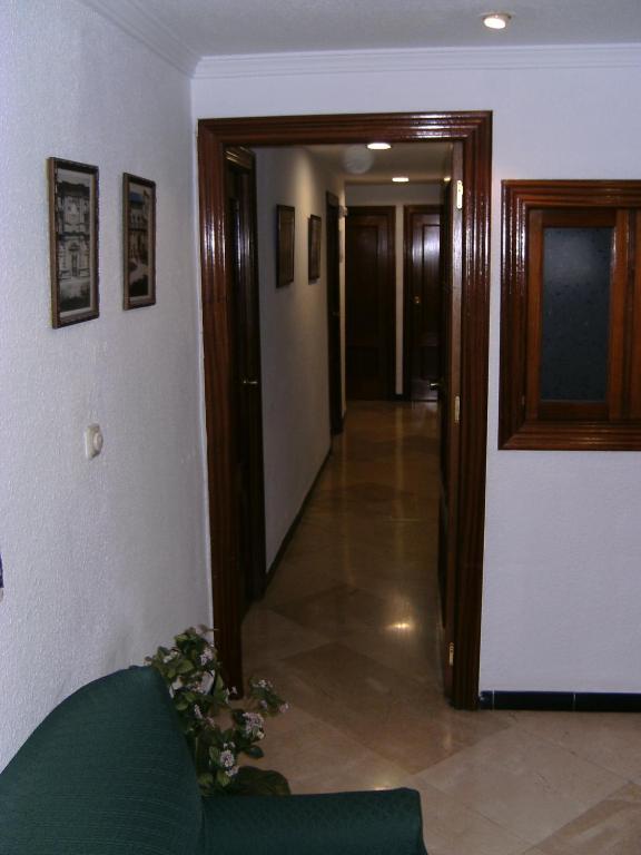 Hostal Alicante - 2