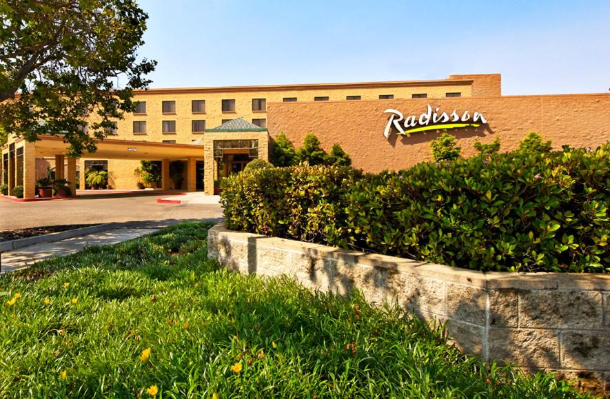 ラディソン ホテル サンタマリア (Radisson Hotel Santa Maria) エントランス