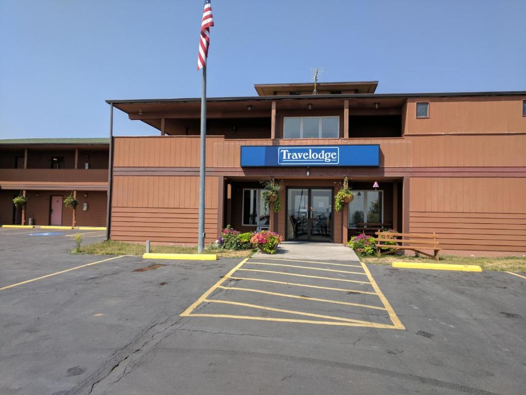 Travelodge by Wyndham Three Forks photo