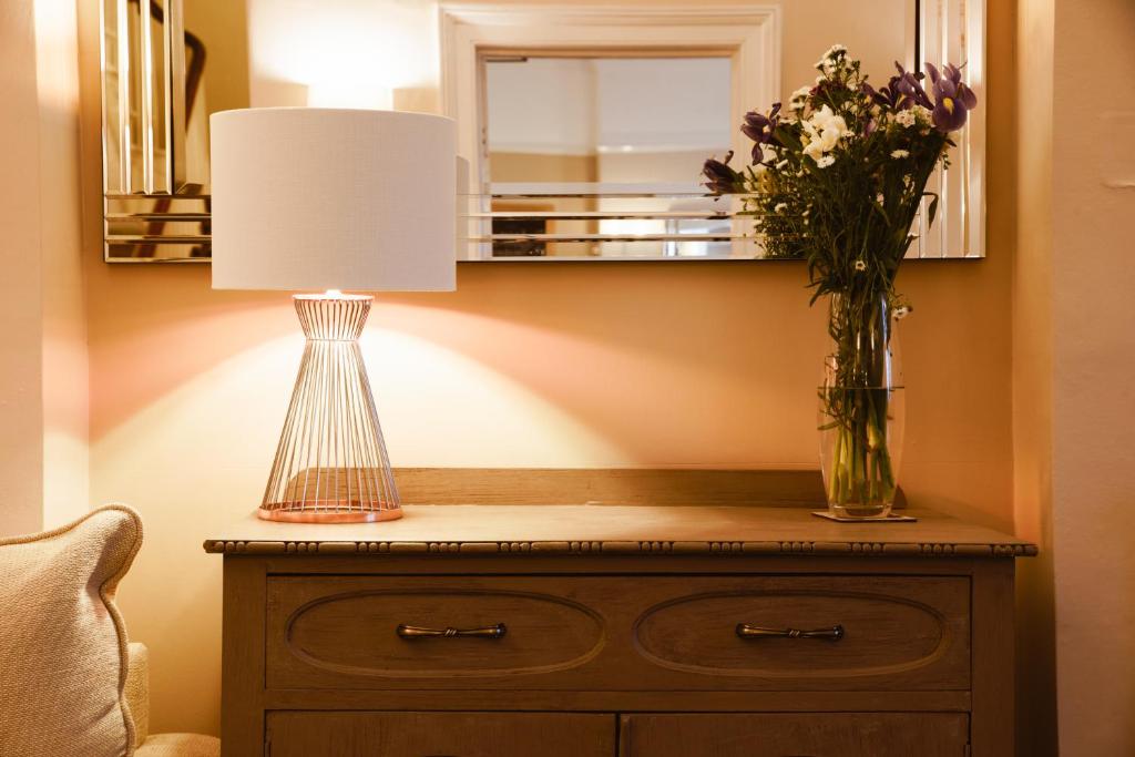 フロント・ロビー