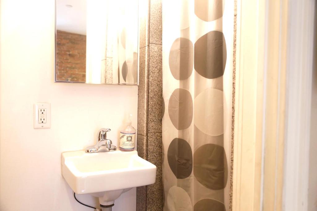 The Nomad Suites photo