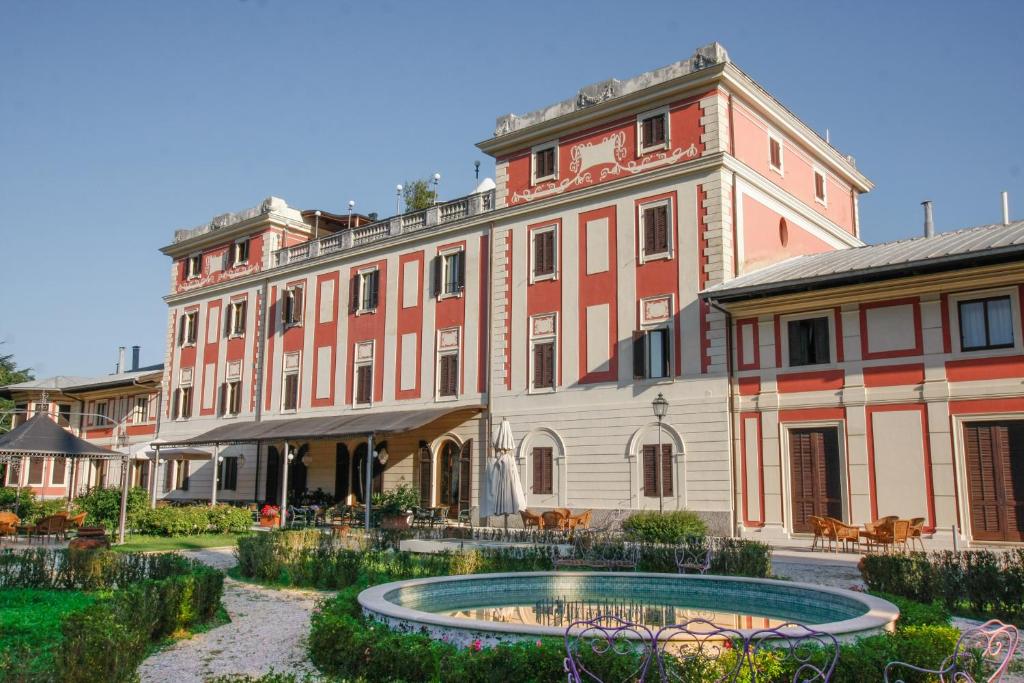 Villa Potenziani Piscina Villa Potenziani Piscina