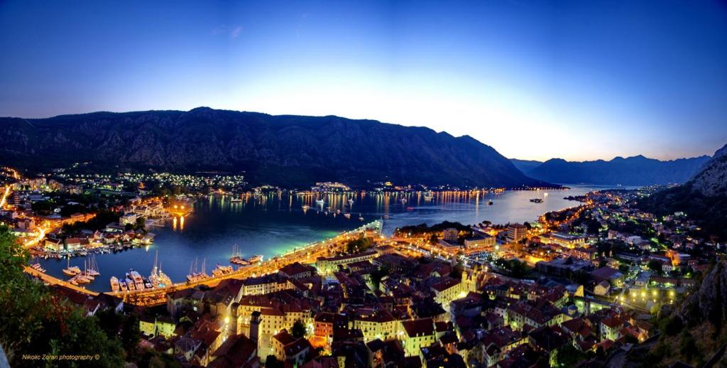 Apartments House 91 — Hotel in Kotor