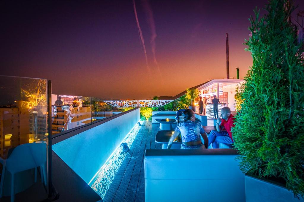 Veramar Aparthotel — Restaurant & bars in Fuengirola, Andalusia