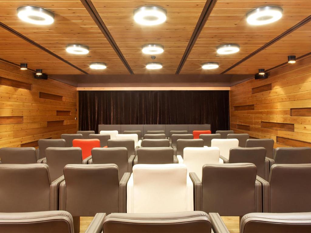 Bilik mesyuarat / dewan besar