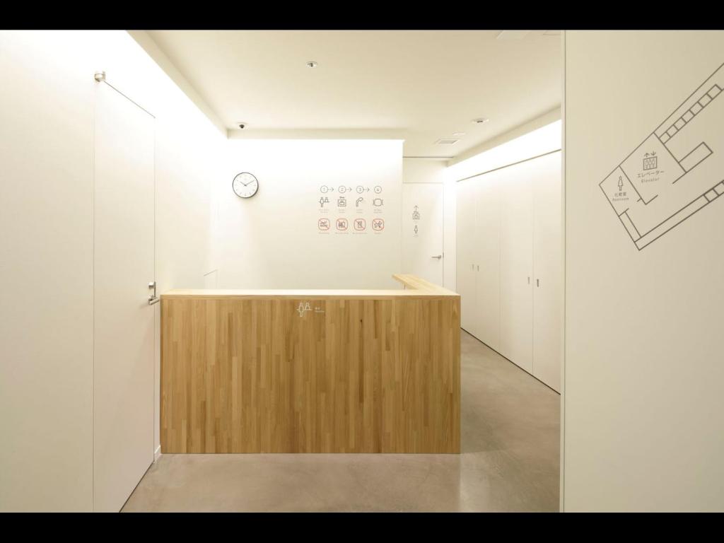 Nine Hours Woman Kanda photo