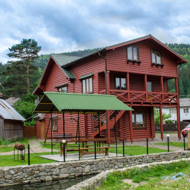 Svitlana — Hotel in Selo Tatariv