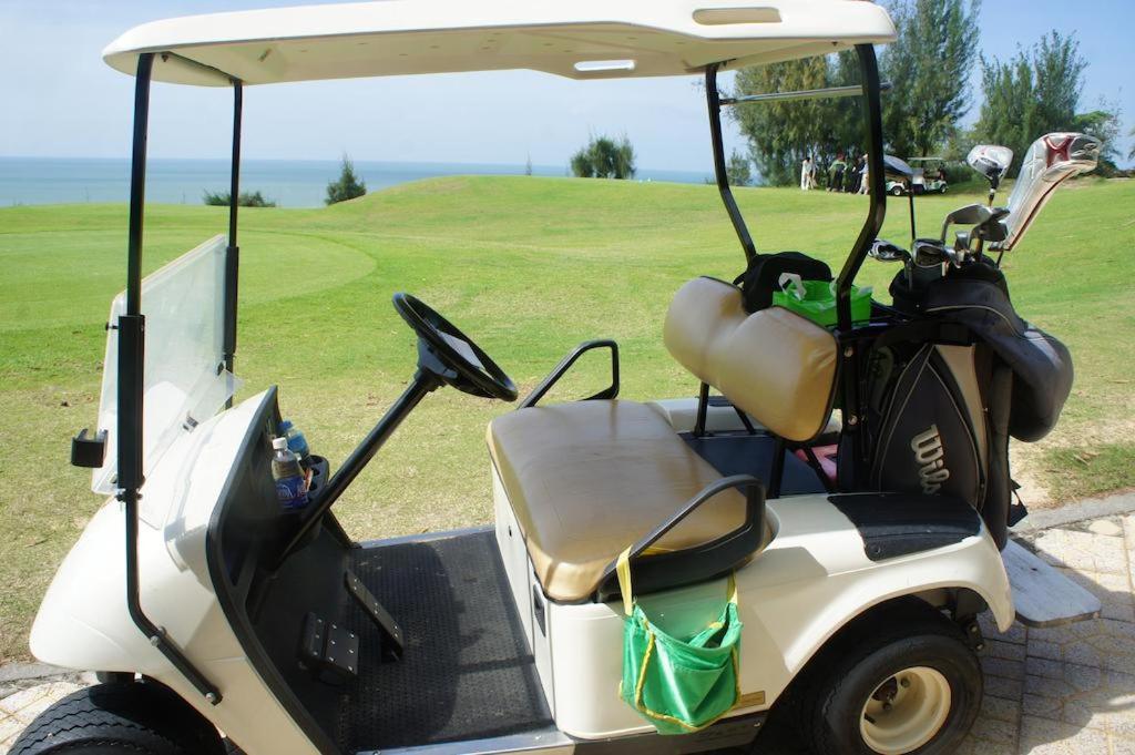 Golf course [on-site]