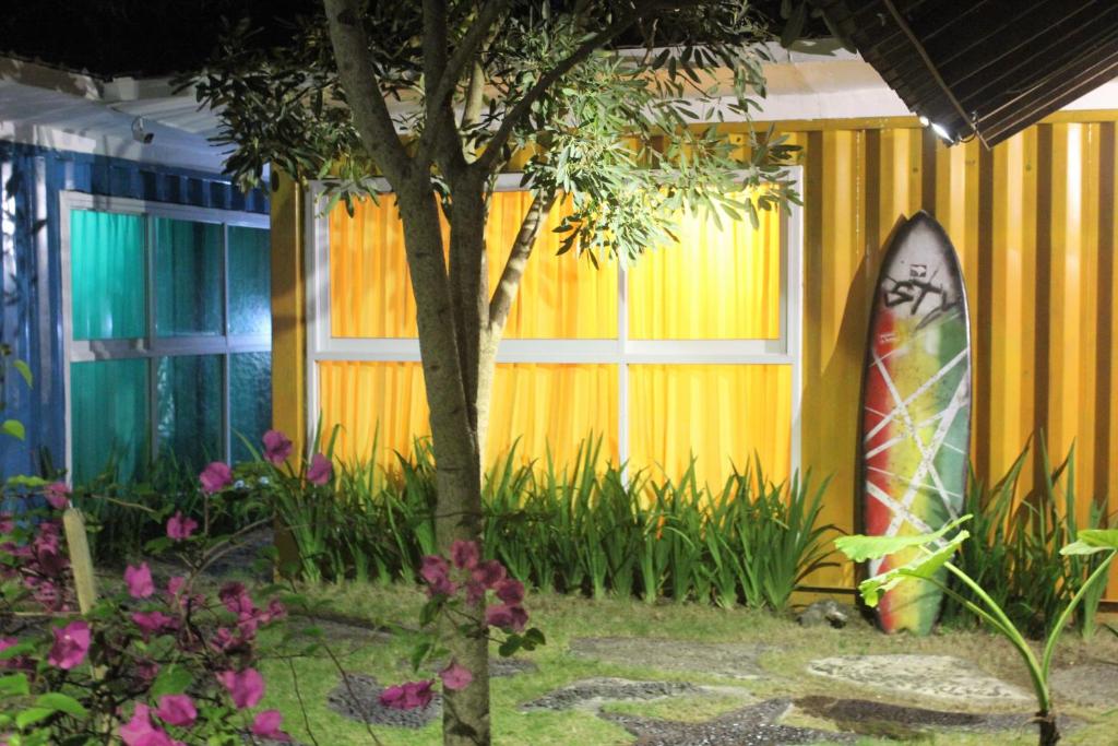 Kubu container Kubu container