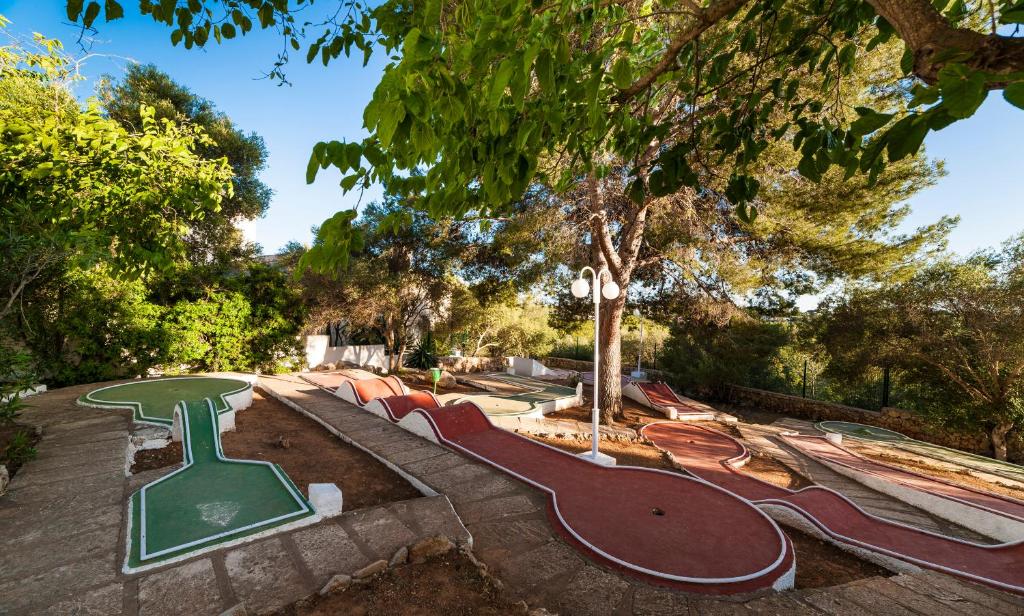 Globales Samoa — Sports & recreation in Calas de Mallorca, Balearic Islands