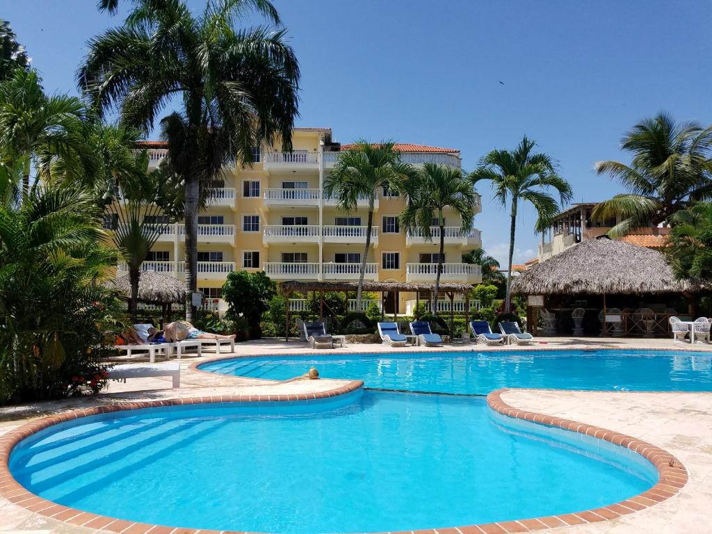 Las Palmeras RIKI R — Hotel in Boca Chica