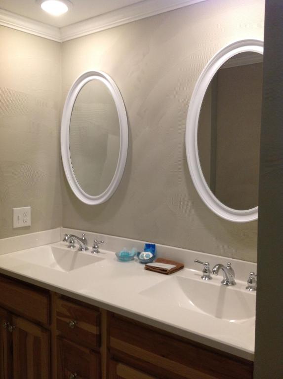 Strictly Moose Luxury Vacation Suites photo