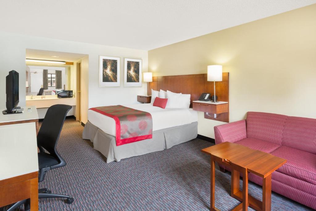 Ramada By Wyndham Cedar City Photo 4
