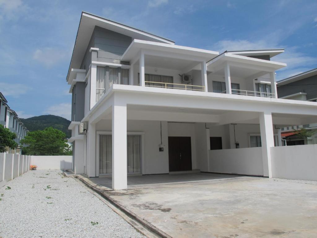 Properties Homestay, Balik Pulau — Hotel in Penang