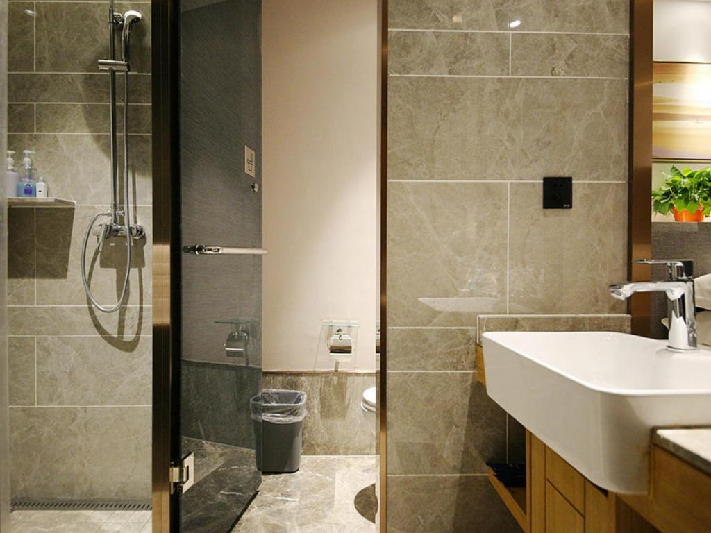Lanmei Boutique Hotel Xiyuan West Station Branch Lanzhou photo
