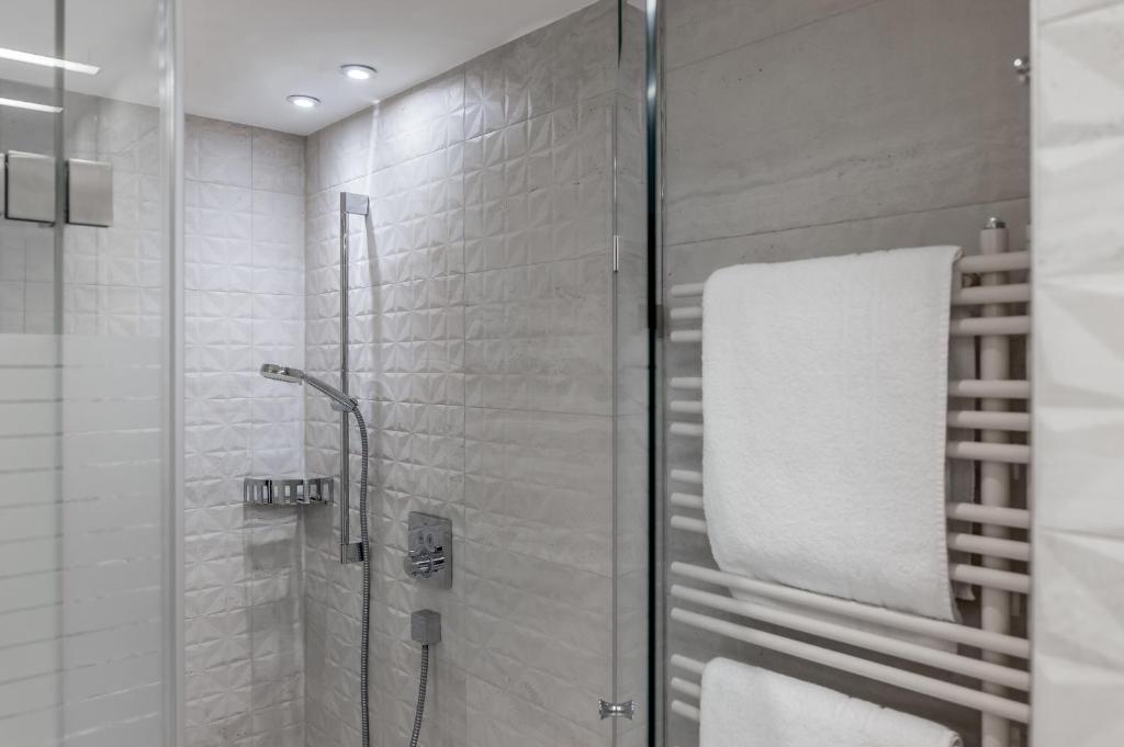 Hotel Gotthard-Zeit photo